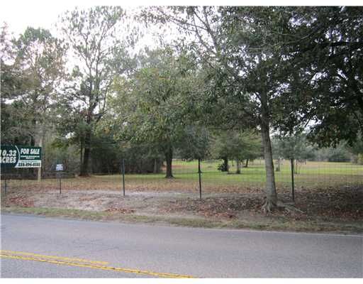 1017 Courthouse Rd., Gulfport, MS 39507 Photo 2