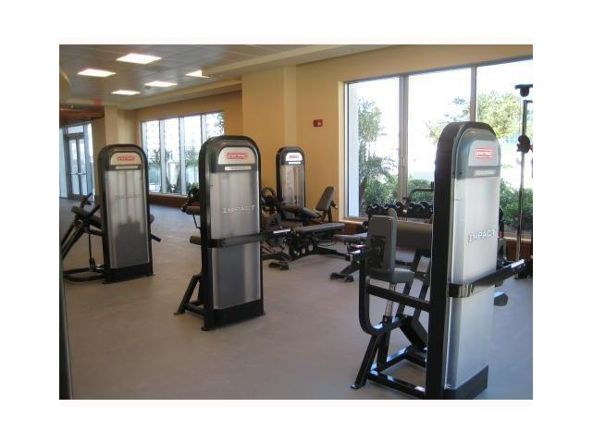 1050 Brickell Ave., Miami, FL 33131 Photo 6